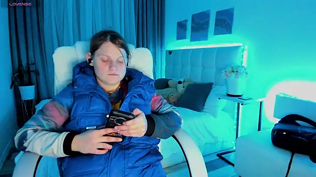 Kathlyn  Heath online show from March 15, 2025, 6:43 pm