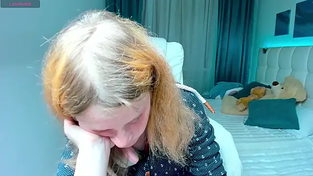 Kathlyn  Heath online show from September 28, 2025, 7:19 pm