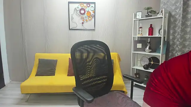 Cassandra Hotty online show from June 3, 2026, 3:31 am