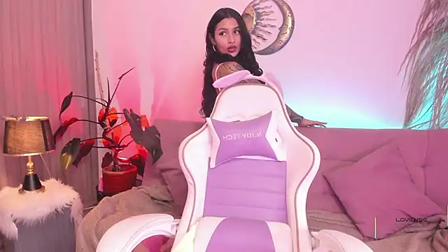 Anngel 1 online show from December 19, 2025, 3:52 pm