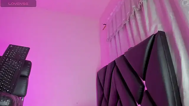 Snapshot of stephany_doll_ chatting on March 4, 2026, 4:07 am stephany doll online show from March 4, 2026, 4:07 am