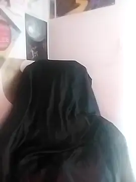 ddmoonlight69 online show from April 10, 2026, 4:44 pm