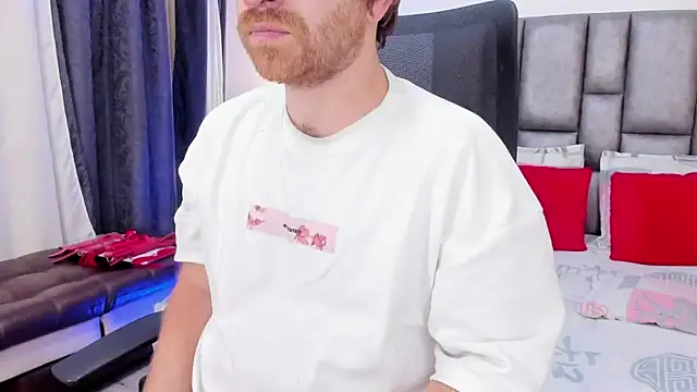 michacosio online show from December 2, 2025, 4:40 am