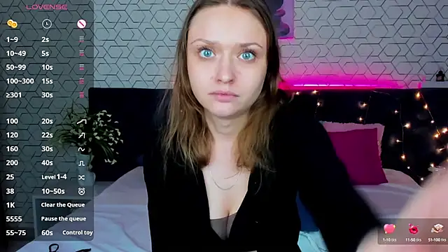 Snapshot of Linda_Bryant chatting on December 6, 2024, 4:03 am Linda Bryant online show from December 6, 2024, 4:03 am