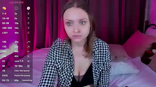 Snapshot of Linda_Bryant chatting on December 19, 2024, 1:07 am Linda Bryant online show from December 19, 2024, 1:07 am