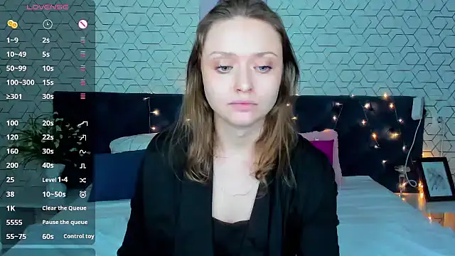 Snapshot of Linda_Bryant chatting on December 28, 2024, 4:08 am Linda Bryant online show from December 28, 2024, 4:08 am