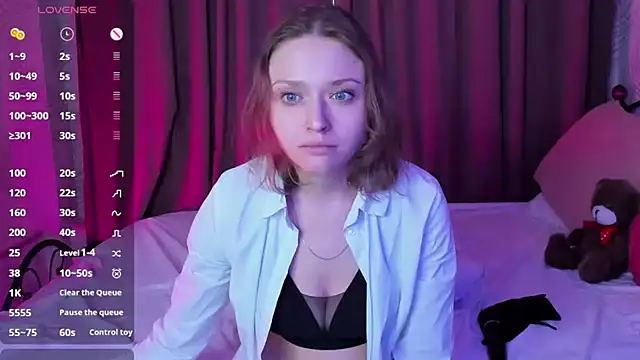 Snapshot of Linda_Bryant chatting on January 3, 2025, 4:00 am Linda Bryant online show from January 3, 2025, 4:00 am