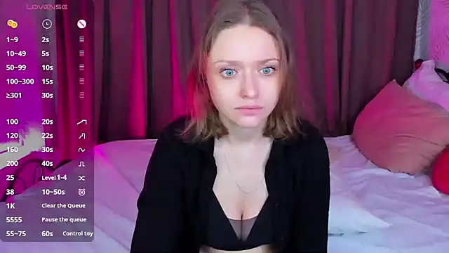 Snapshot of Linda_Bryant chatting on January 17, 2025, 12:42 am Linda Bryant online show from January 17, 2025, 12:42 am