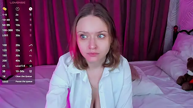 Snapshot of Linda_Bryant chatting on February 27, 2025, 12:32 am Linda Bryant online show from February 27, 2025, 12:32 am