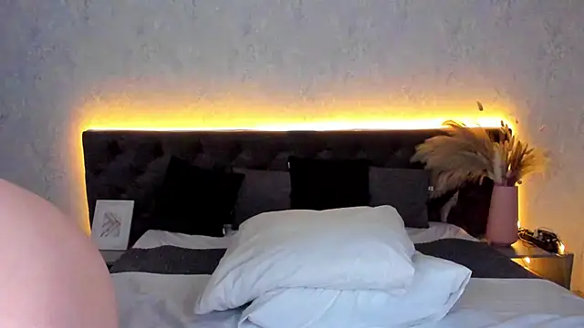 Snapshot of Linda_Bryant chatting on January 15, 2026, 12:59 am Linda Bryant online show from January 15, 2026, 12:59 am