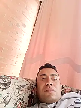 Snapshot of Diego_leon27 chatting on January 8, 2025, 6:31 pm Diego leon27 online show from January 8, 2025, 6:31 pm