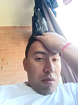 Snapshot of Diego_leon27 chatting on January 12, 2025, 3:57 pm Diego leon27 online show from January 12, 2025, 3:57 pm