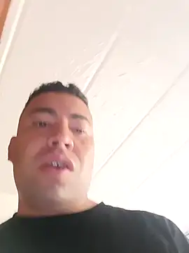 Snapshot of Diego_leon27 chatting on February 6, 2025, 1:43 pm Diego leon27 online show from February 6, 2025, 1:43 pm