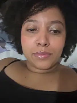 Snapshot of michell_bling1 chatting on March 21, 2025, 6:16 am michell bling1 online show from March 21, 2025, 6:16 am