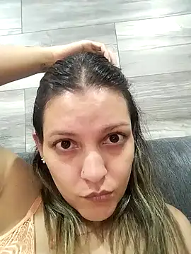 Mia Hampton online show from January 17, 2025, 1:36 am