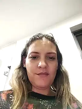 Mia Hampton online show from January 18, 2025, 4:04 am