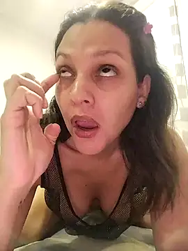 Mia Hampton online show from February 19, 2025, 1:18 am