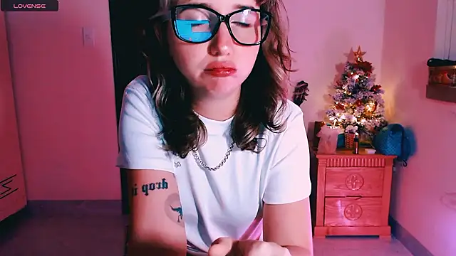 Cosmo Riri online show from January 17, 2026, 10:53 am