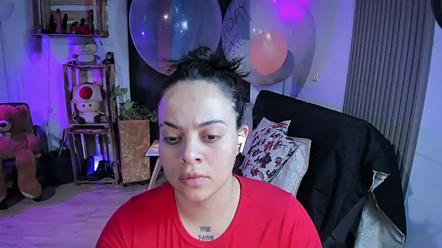 Cuttiealice online show from January 31, 2025, 2:26 am