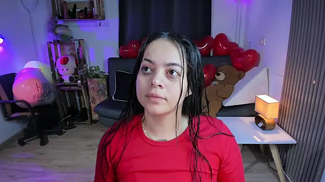 Cuttiealice online show from February 22, 2025, 1:24 pm