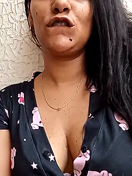 Leticia goddes online show from March 14, 2025, 6:50 pm