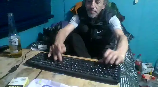 malekon76 online show from January 8, 2025, 9:00 am