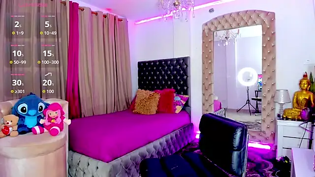 Samra Naugthy online show from December 18, 2025, 4:18 am