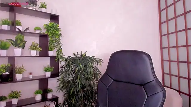 KateCuddle online show from November 26, 2025, 2:23 am