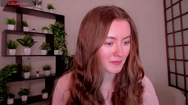 KateCuddle online show from December 15, 2025, 3:33 am