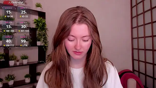 KateCuddle online show from April 16, 2026, 2:34 am