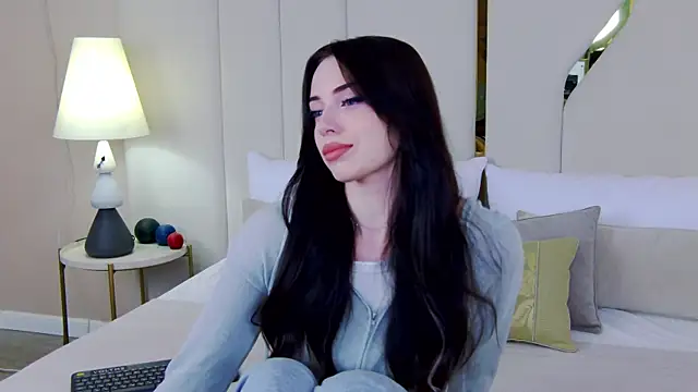 Betty Bridge online show from May 20, 2026, 2:40 am