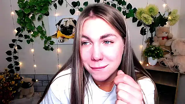 Sport Tall Doll online show from November 12, 2025, 10:48 am