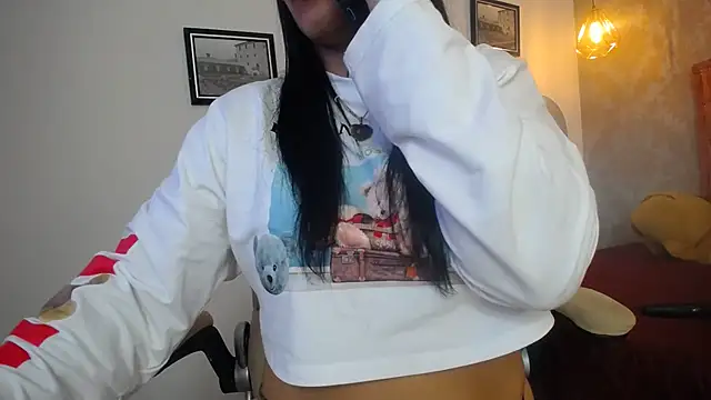 SHARICK GRECO online show from March 5, 2025, 2:12 pm