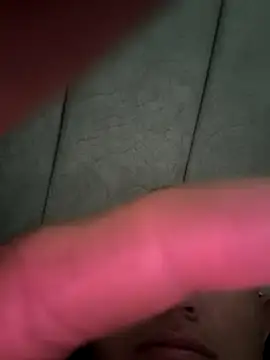 Snapshot of erickvnzl11 chatting on October 28, 2025, 4:09 pm erickvnzl11 online show from October 28, 2025, 4:09 pm