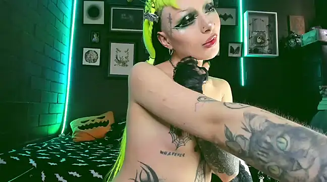 insania 9999  online show from December 20, 2024, 8:45 pm