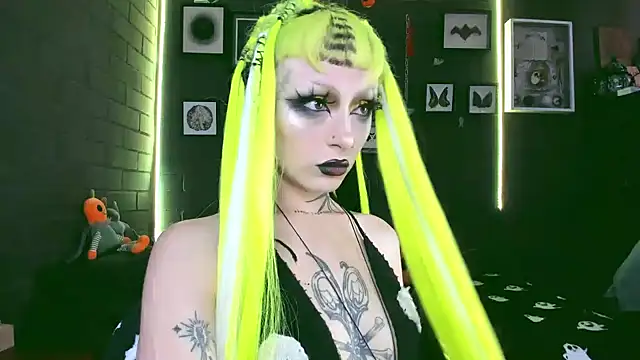 insania 9999  online show from March 19, 2025, 4:45 pm