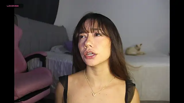 sofimendoza online show from May 21, 2026, 12:06 am