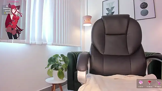 Snapshot of tiana_cruz chatting on March 1, 2026, 8:55 pm tiana cruz online show from March 1, 2026, 8:55 pm