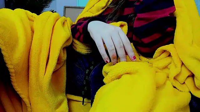 Persephoni online show from February 10, 2025, 2:26 pm