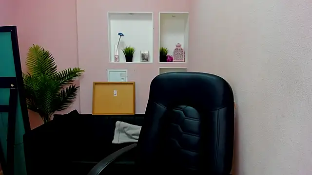 Persephoni online show from September 19, 2025, 8:20 pm