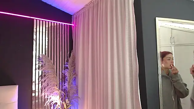 LiaVillalobos online show from February 25, 2026, 11:53 am