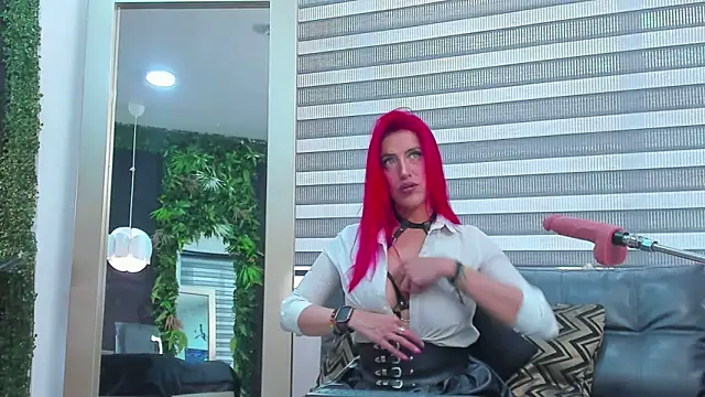 AllissaBrowm online show from October 6, 2025, 4:59 pm