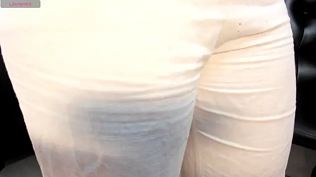 SophieBarnett online show from March 26, 2026, 12:39 am