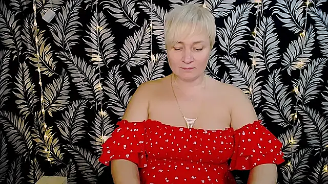 Olivia playful online show from January 3, 2025, 3:33 pm