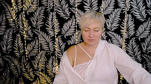 Olivia playful online show from September 14, 2025, 11:09 am