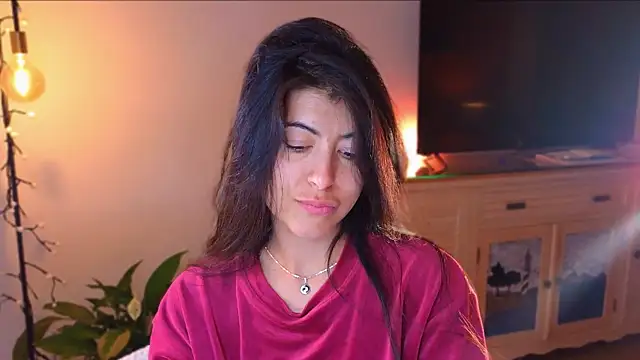 Snapshot of anabelcurvy chatting on December 9, 2024, 11:34 pm anabelcurvy online show from December 9, 2024, 11:34 pm