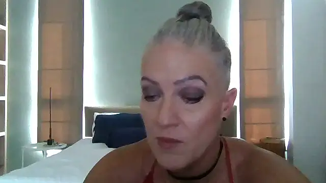 Devon2020 online show from November 12, 2025, 8:59 am