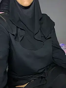 Snapshot of Jameela chatting on February 13, 2025, 10:54 pm Jameela online show from February 13, 2025, 10:54 pm