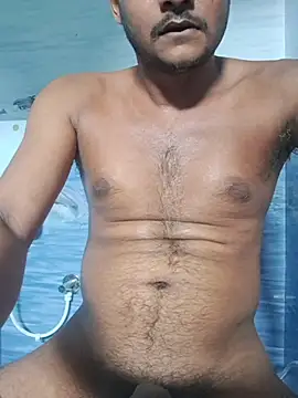 Snapshot of Itsdesi_boy chatting on October 24, 2025, 8:33 am Itsdesi boy online show from October 24, 2025, 8:33 am