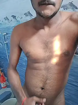 Snapshot of Itsdesi_boy chatting on December 14, 2025, 5:02 am Itsdesi boy online show from December 14, 2025, 5:02 am